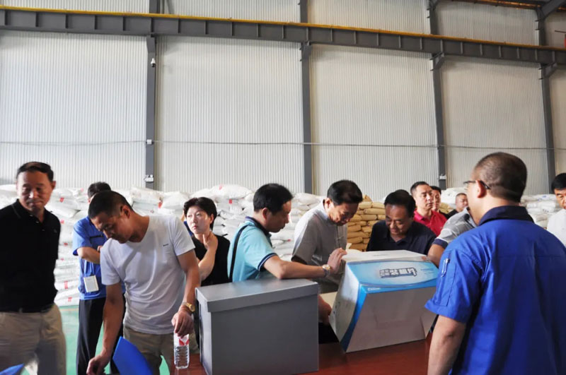 感恩有您，一路同行--熱烈歡迎保定包裝協(xié)會蒞臨信川參觀指導！